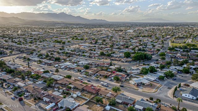 5852 STURGEON Drive, El Paso, TX 79924