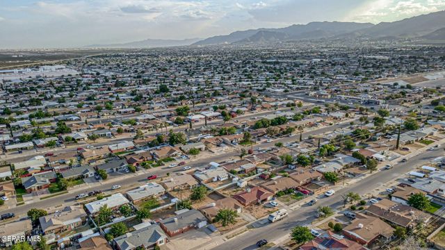 5852 STURGEON Drive, El Paso, TX 79924