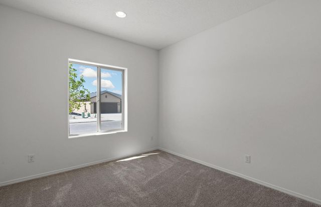 253 Spectrum Avenue SW, Rio Rancho, NM 87124