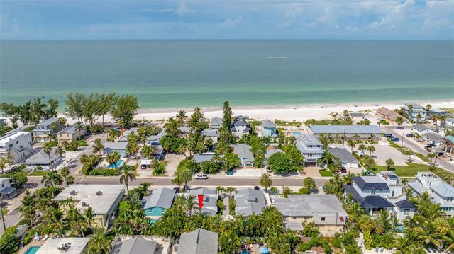 3007 AVENUE E B, Bradenton Beach, FL 34217