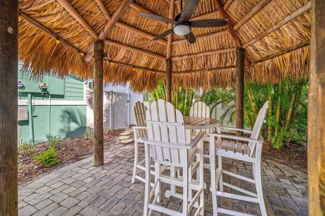 3007 AVENUE E B, Bradenton Beach, FL 34217