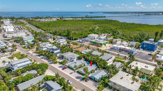 3007 AVENUE E B, Bradenton Beach, FL 34217