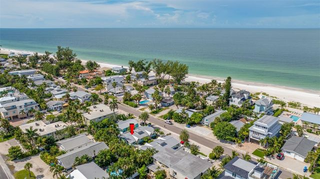 3007 AVENUE E B, Bradenton Beach, FL 34217