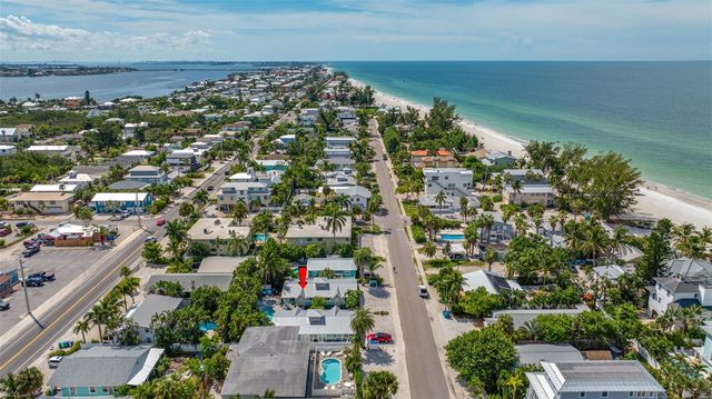3007 AVENUE E B, Bradenton Beach, FL 34217