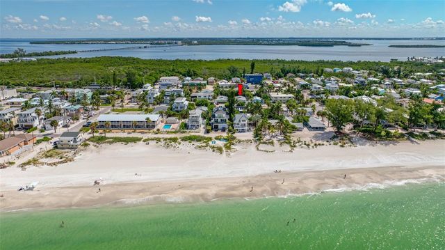 3007 AVENUE E B, Bradenton Beach, FL 34217