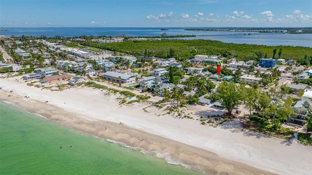 3007 AVENUE E B, Bradenton Beach, FL 34217