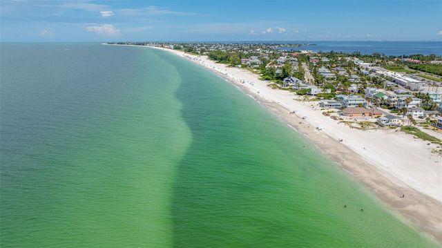 3007 AVENUE E B, Bradenton Beach, FL 34217