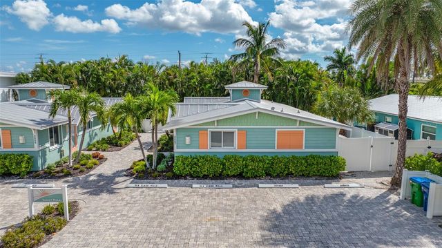 3007 AVENUE E B, Bradenton Beach, FL 34217