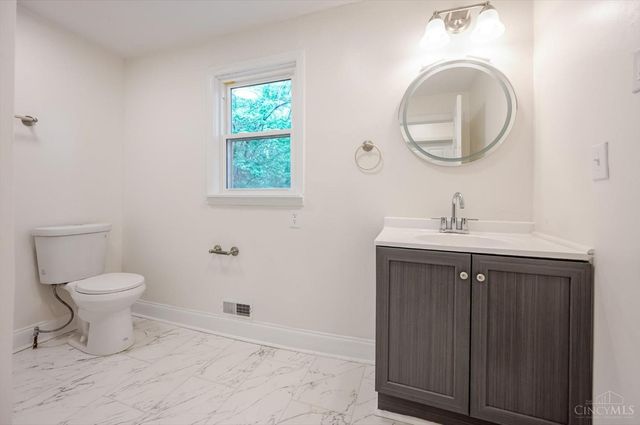6832 Kenton Avenue, Silverton, OH 45236