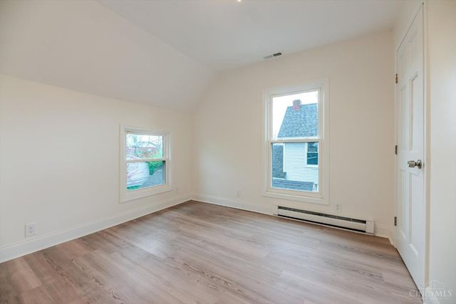 6832 Kenton Avenue, Silverton, OH 45236