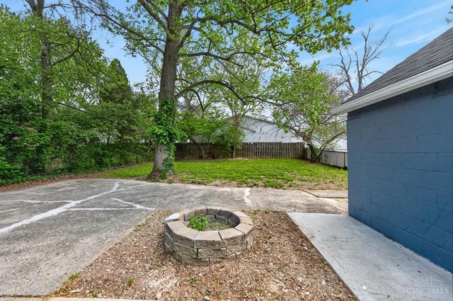 6832 Kenton Avenue, Silverton, OH 45236