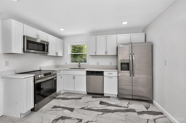 6832 Kenton Avenue, Silverton, OH 45236