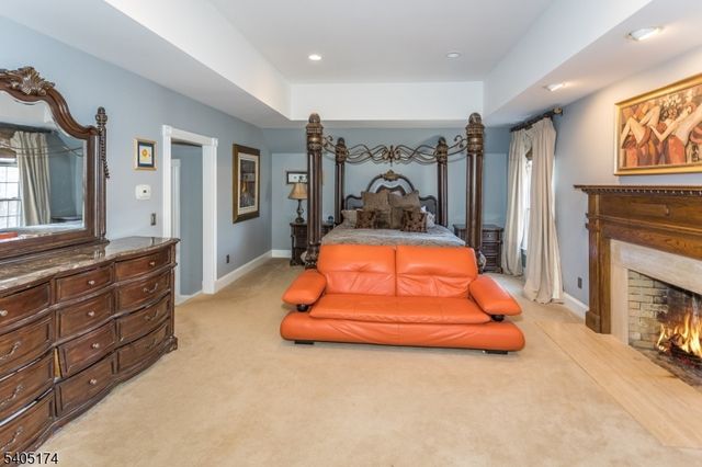 7 Beacon Hill Dr, Chester Twp., NJ 07930