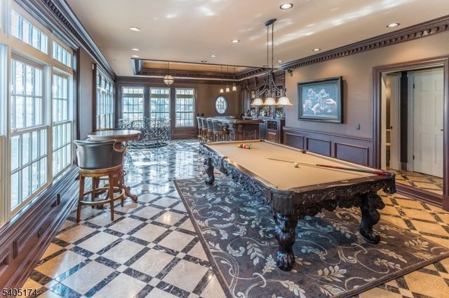 7 Beacon Hill Dr, Chester Twp., NJ 07930