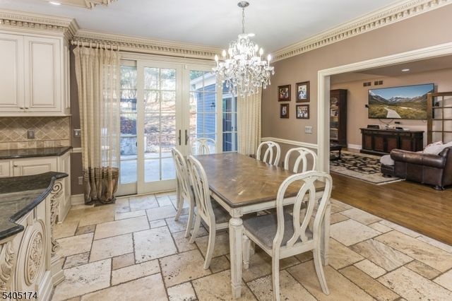 7 Beacon Hill Dr, Chester Twp., NJ 07930