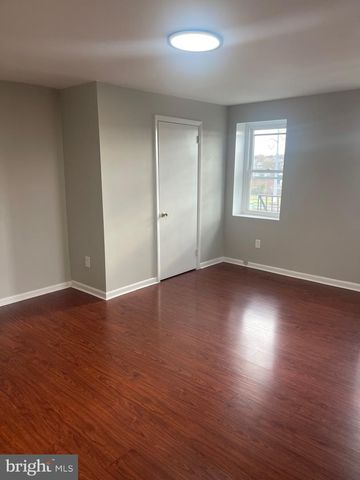 422 E MAIN ST, Norristown, PA 19401