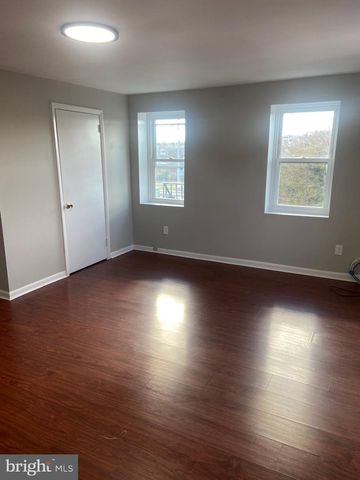 422 E MAIN ST, Norristown, PA 19401