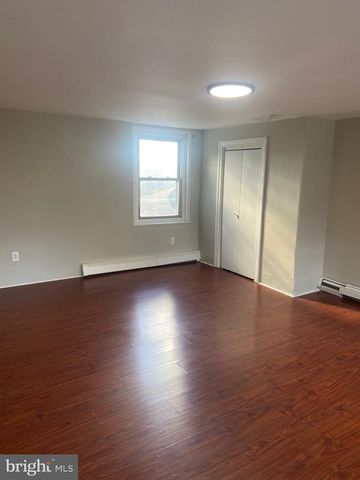 422 E MAIN ST, Norristown, PA 19401