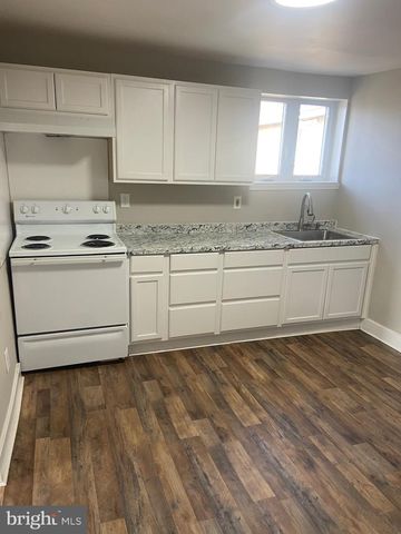 422 E MAIN ST, Norristown, PA 19401