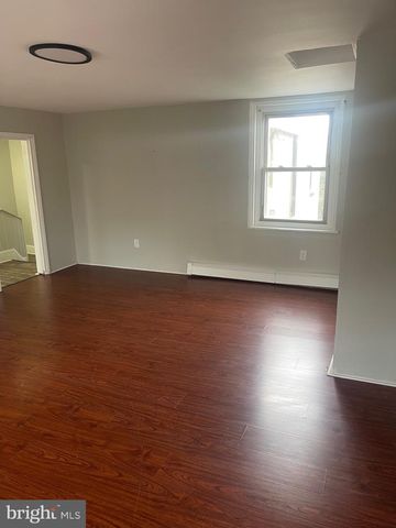 422 E MAIN ST, Norristown, PA 19401