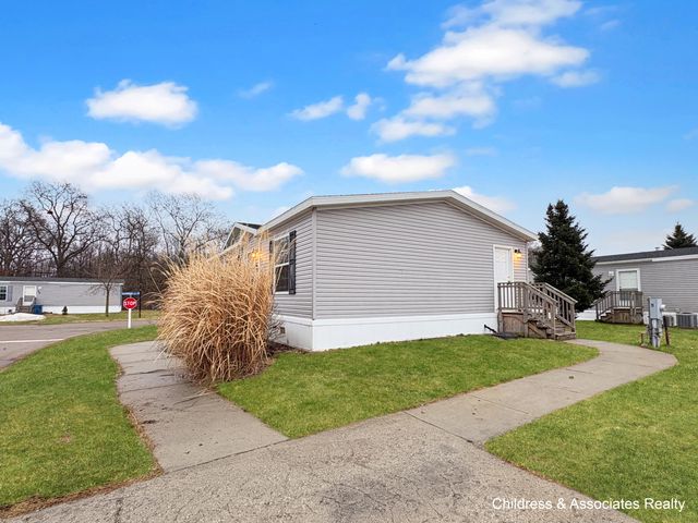 12717 Templewood Drive, Wayland, MI 49348