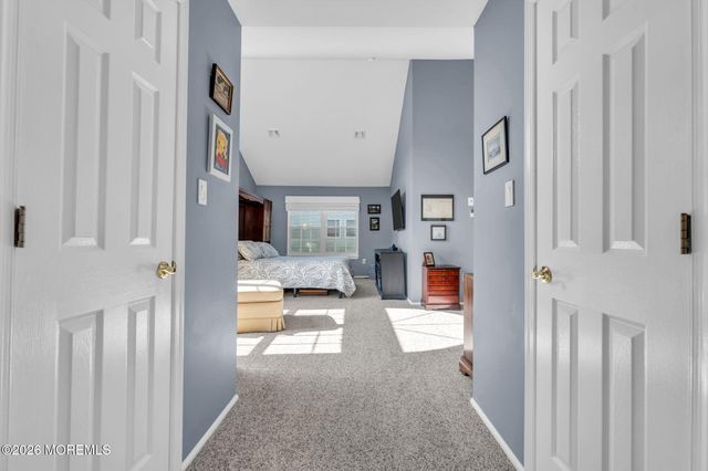 4 Hickory Circle, Barnegat, NJ 08005