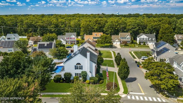 4 Hickory Circle, Barnegat, NJ 08005