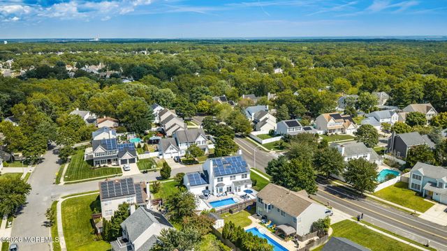 4 Hickory Circle, Barnegat, NJ 08005