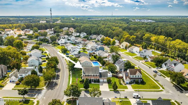 4 Hickory Circle, Barnegat, NJ 08005