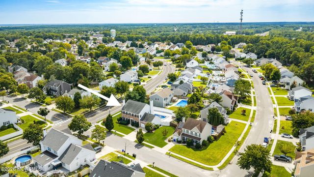 4 Hickory Circle, Barnegat, NJ 08005