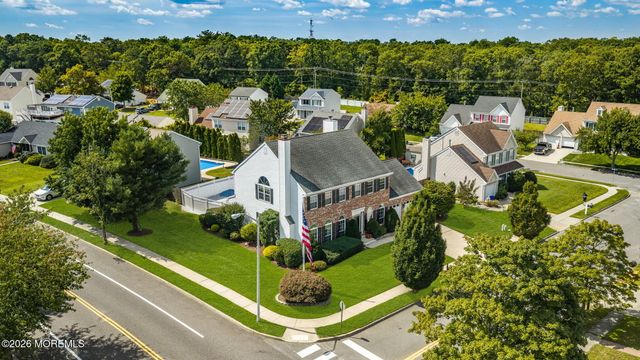 4 Hickory Circle, Barnegat, NJ 08005
