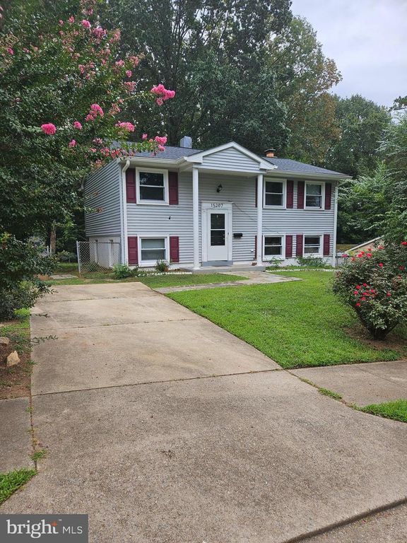 15207 CALEXICO LN, Woodbridge, VA 22193