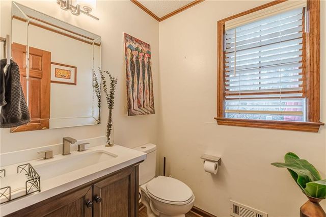 3811 Holy Cross Court, Decatur, GA 30034