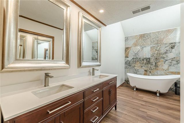 3811 Holy Cross Court, Decatur, GA 30034