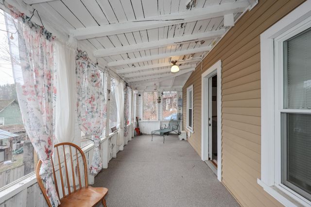 6 Milford Street, Amherst, NH 03031