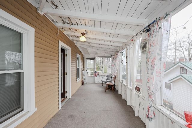 6 Milford Street, Amherst, NH 03031