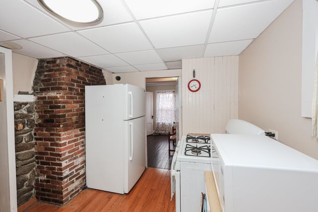 6 Milford Street, Amherst, NH 03031