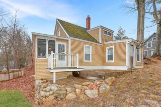 6 Milford Street, Amherst, NH 03031