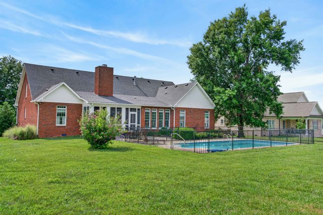 123 Ewing Dr, Portland, TN 37148