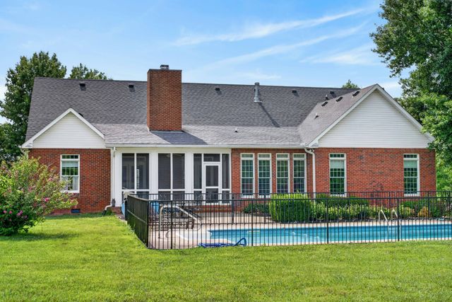 123 Ewing Dr, Portland, TN 37148