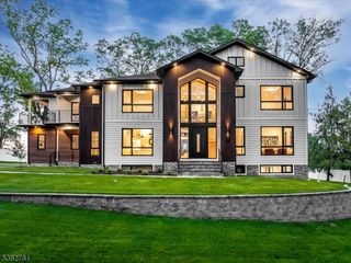 60 Baker Rd, Livingston Twp., NJ 07039