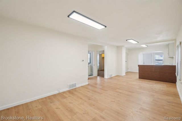 7350 Globe Street, Detroit, MI 48238