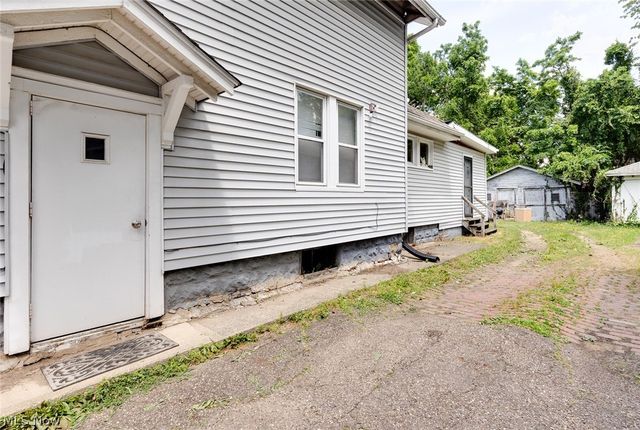 717 Fern Street, Akron, OH 44307