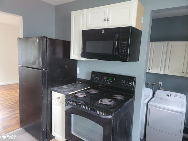 1234 Huron Street, Flint, MI 48507