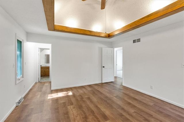 5605 Verlin Drive, Parkville, MO 64152