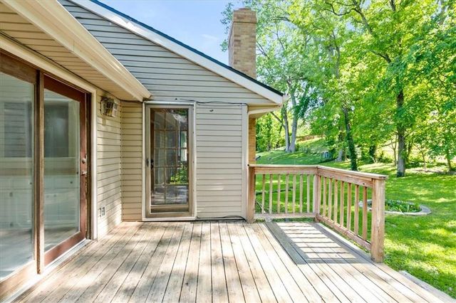 5605 Verlin Drive, Parkville, MO 64152