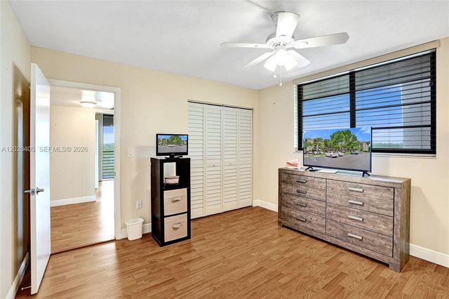 901 Colony Point Circle 501, Pembroke Pines, FL 33026