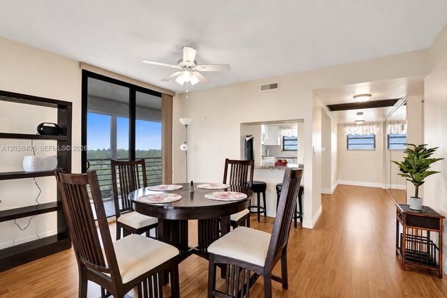 901 Colony Point Circle 501, Pembroke Pines, FL 33026