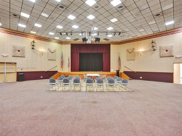 901 Colony Point Circle 501, Pembroke Pines, FL 33026