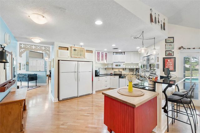 1963 Hartford Way, Coral Springs, FL 33071